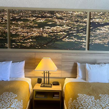 Days Inn By Wyndham Форт-Вейн Екстер'єр фото
